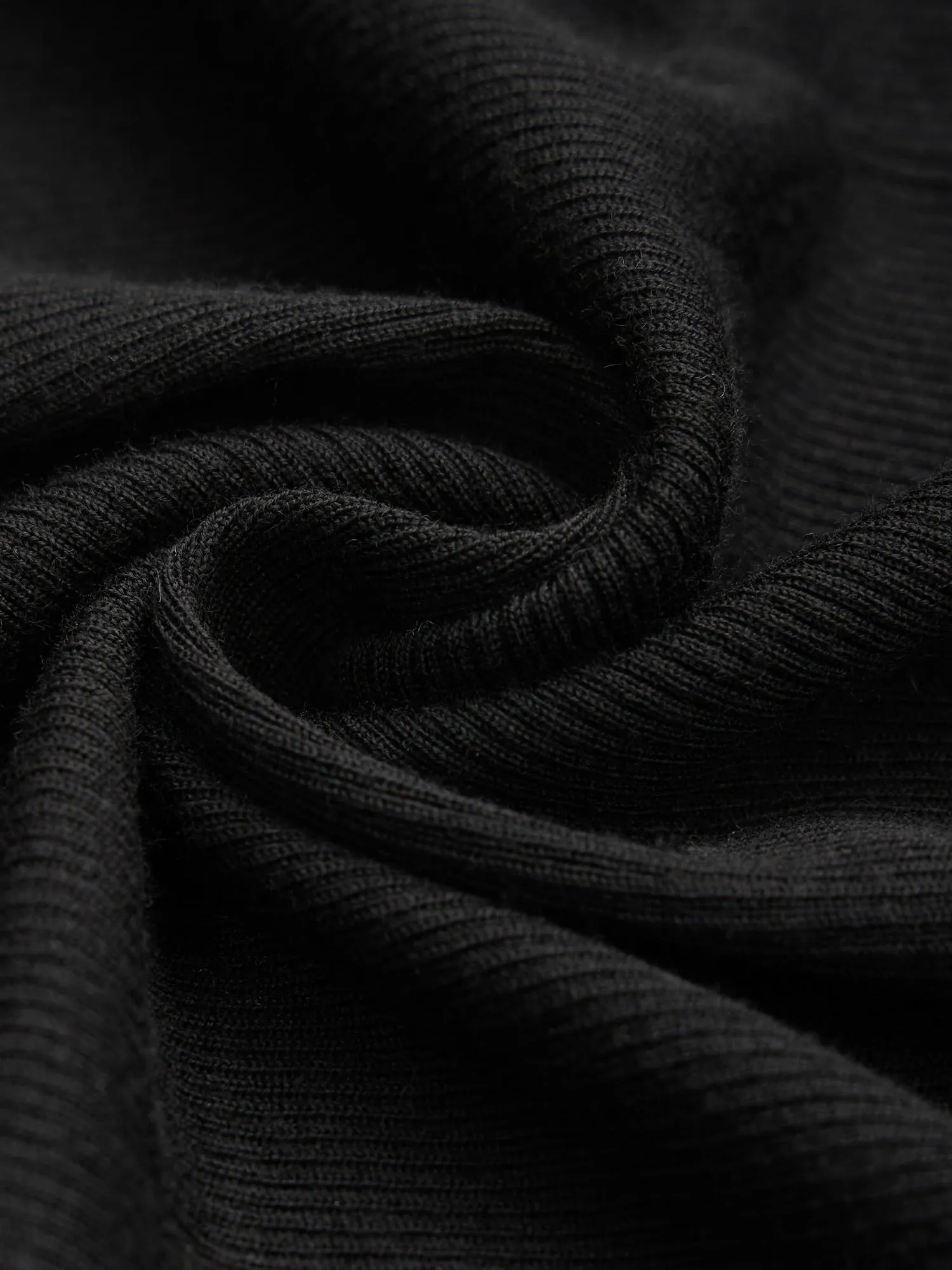 Amoretu Wool & Silk Contrasting Off Shoulder Cardigan