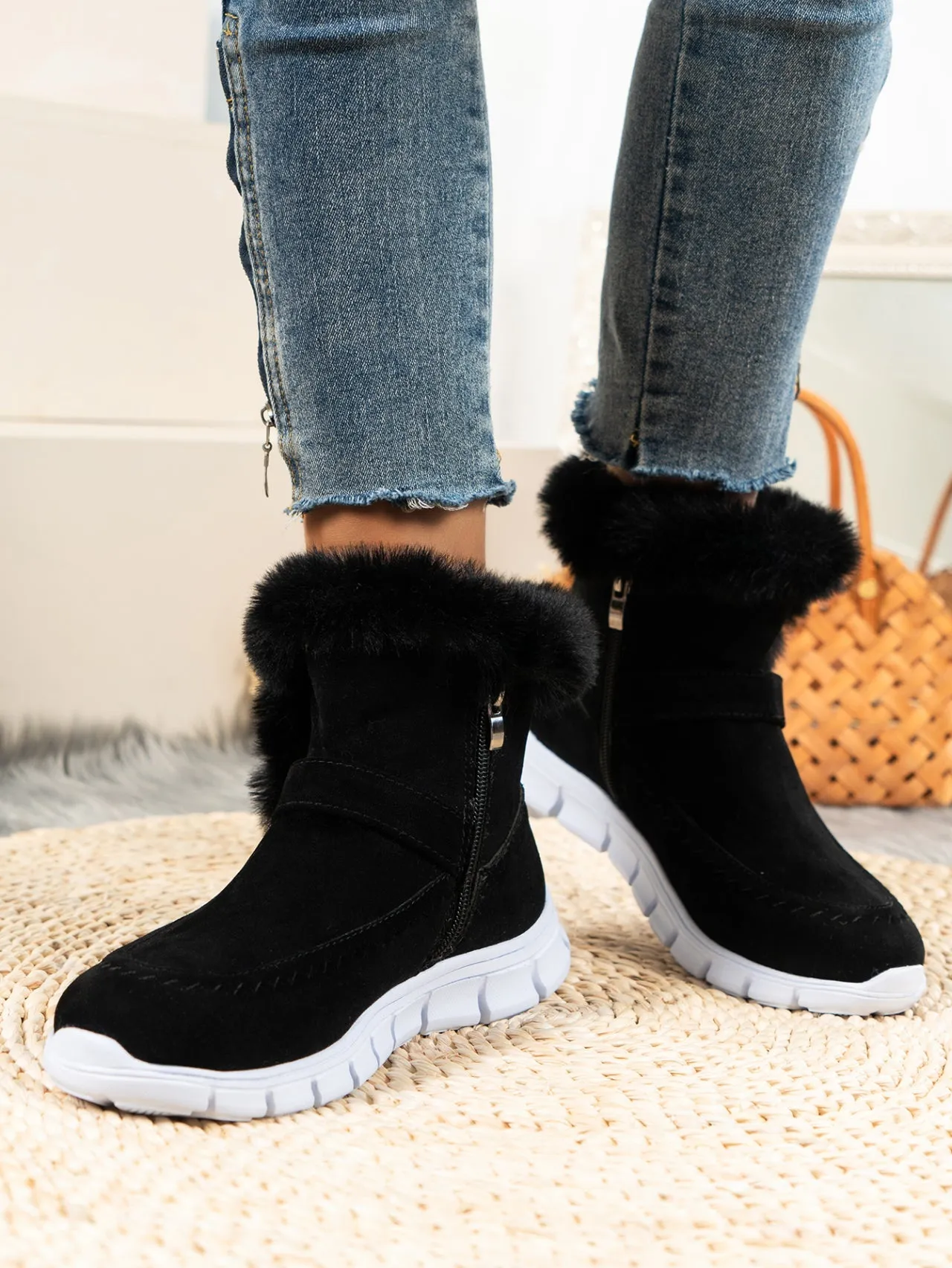 Cuzcare Orthopedic Women Boots Winter Fur Lining Extra Comfortable Warm Fashion Snow Boots
