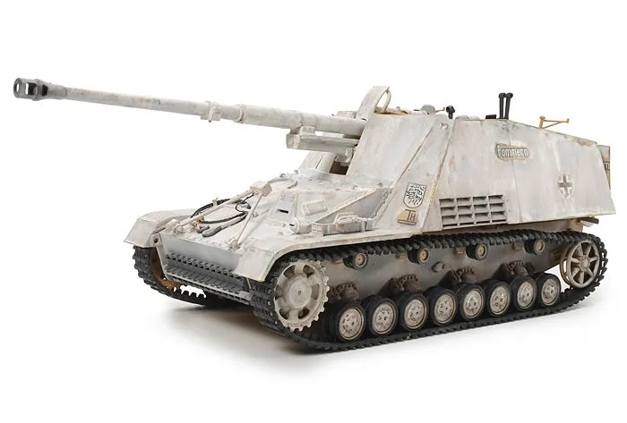 Tamiya 35335 German Nashorn Heavy Tank Destroyer 1/35 Model Kit