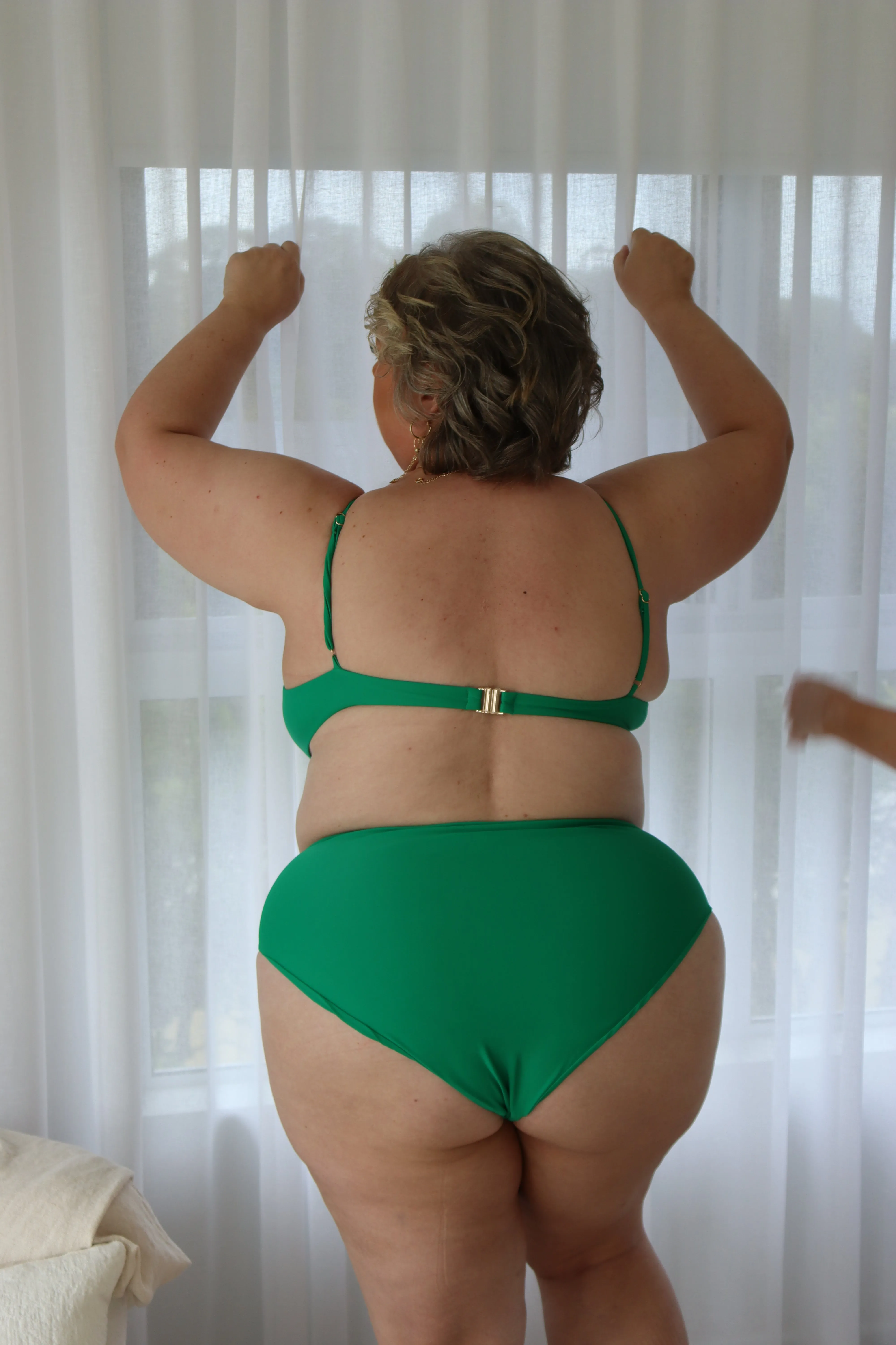 TULA BOTTOMS - MID CUT - Green