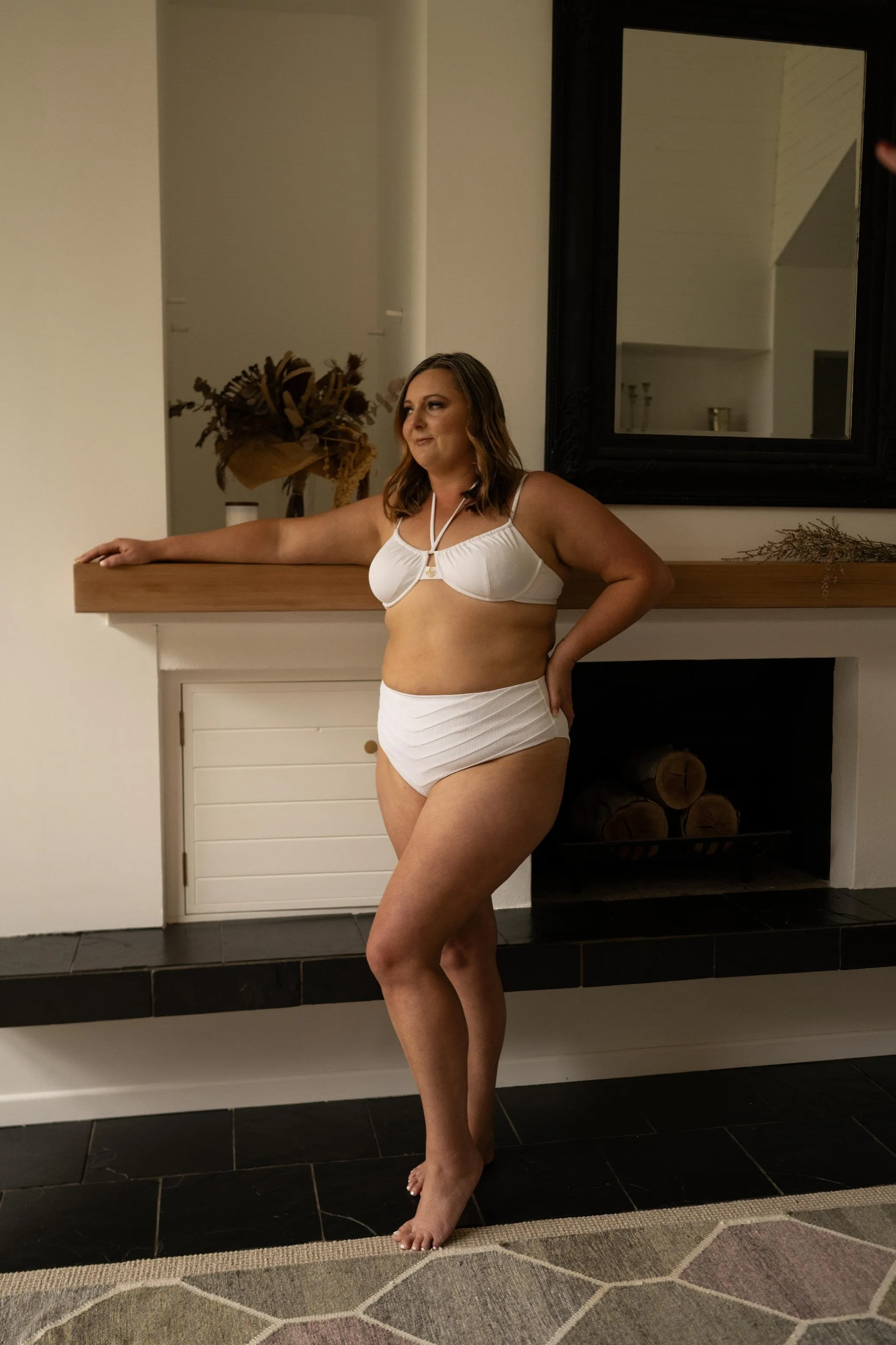 TULA Bottoms - MID CUT - WHITE RIBBED