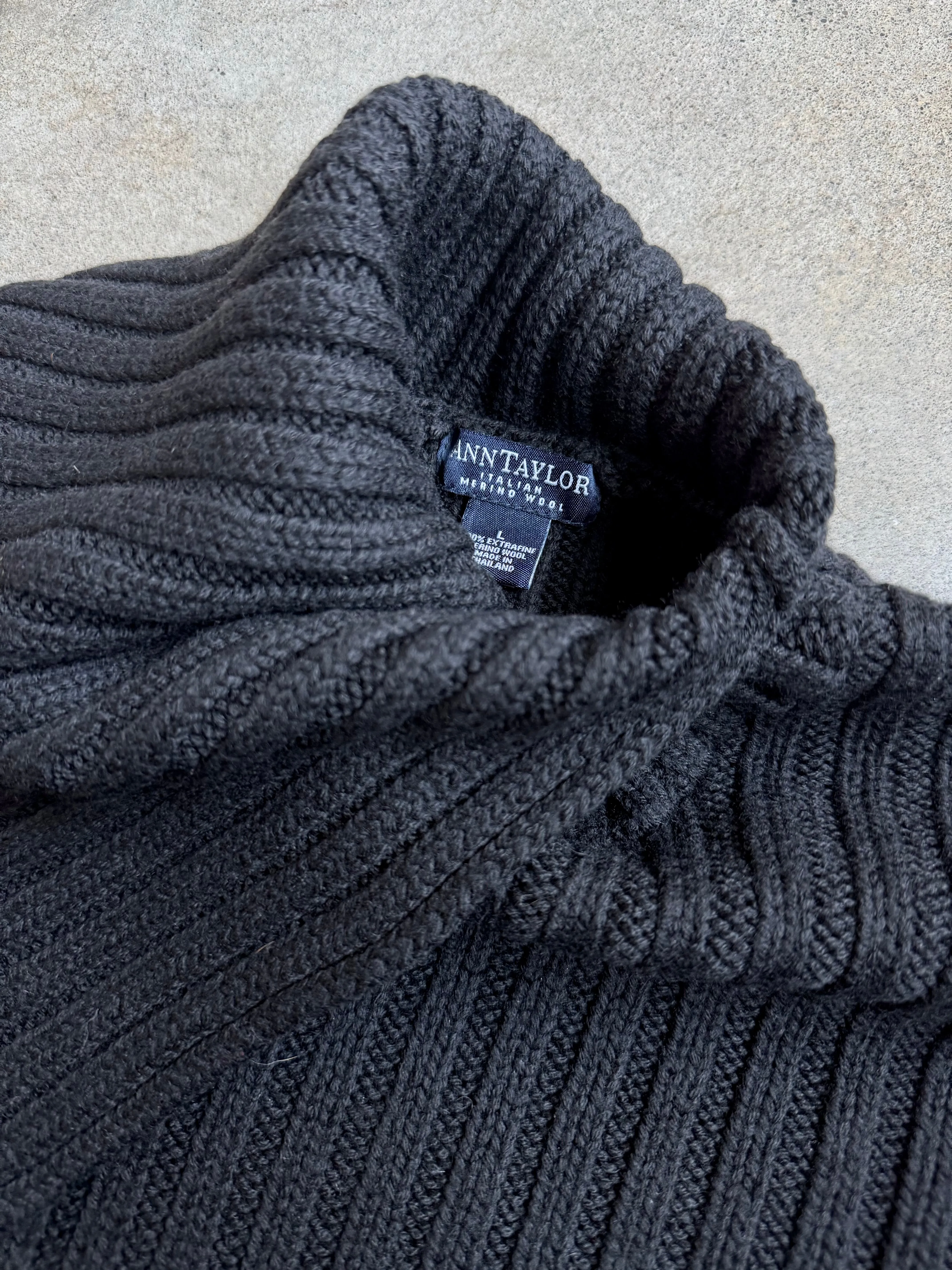 Vintage Ann Taylor Merino Wool Asymmetric Turtleneck Rib Knit Sweater (L)